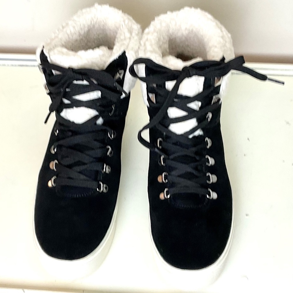 MARC FISHER Daire Black Suede Lace Up Faux Fur Sherpa High Top Sneaker sz 10M - Picture 3 of 16